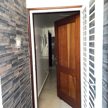 Residence La Renaissance De Dakar Ouakam Bagian luar foto
